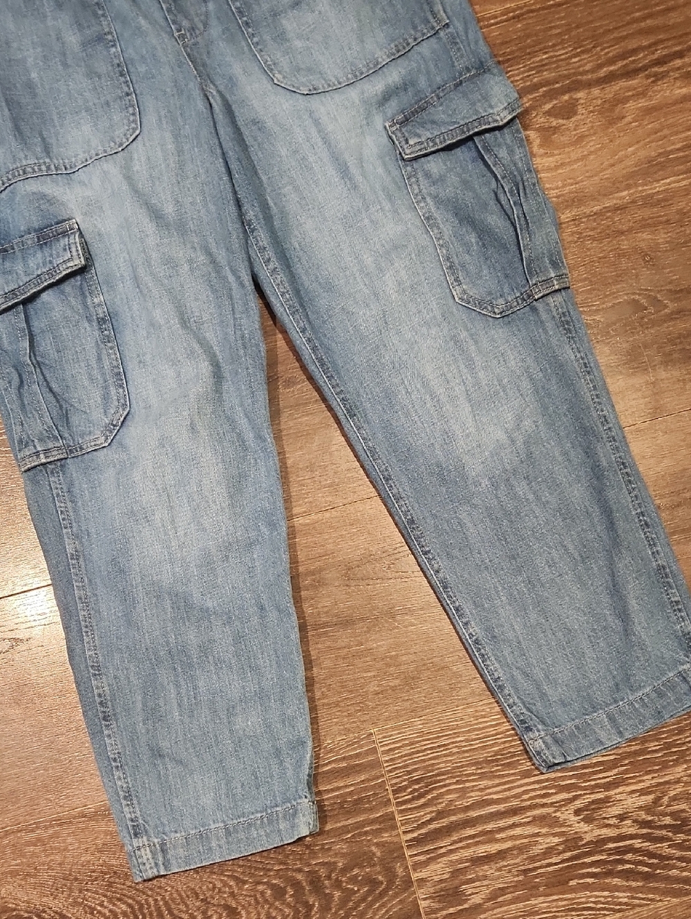 ❤️ GAP DENIM MID-RISE EASY JEAN CARGO JOGGER JEANS, SMALL (4 - 6) - Picture 7 of 14